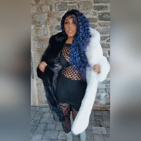 Shop CALLIE LIVES LIVE SALE AUCTIONS - SHOP LIKE U MEAN IT OR STAY NAKED FRIDAYS - Picture 15 of 16